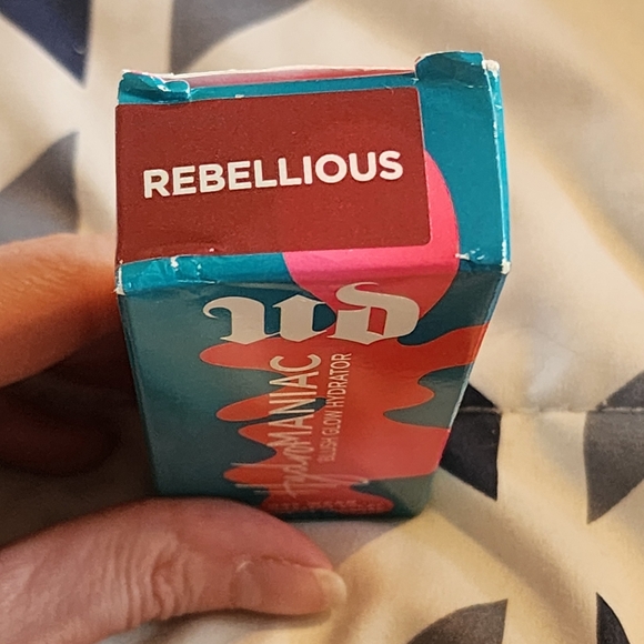 New Urban Decay Hydromaniac Dewy Liquid Blush Rebellious - Picture 7 of 12